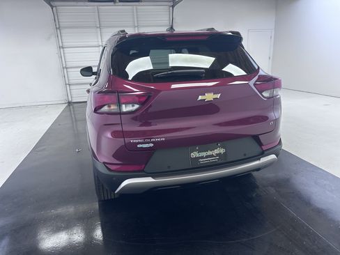 Used 2022 Chevrolet TrailBlazer LT w/ Convenience Package FWD image 13