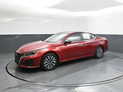 Certified 2025 Nissan Altima 2.5 SV