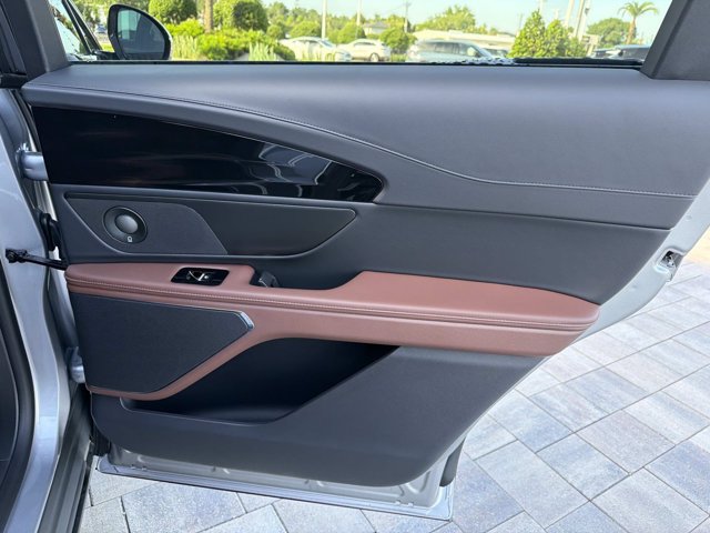 New 2026 Lincoln Nautilus Reserve w/ Jet Appearance Package AWD/4WD image 21