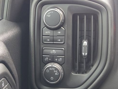 Used 2024 Chevrolet Silverado 1500 Custom Trail Boss w/ LPO, Dark Essentials Package image 31