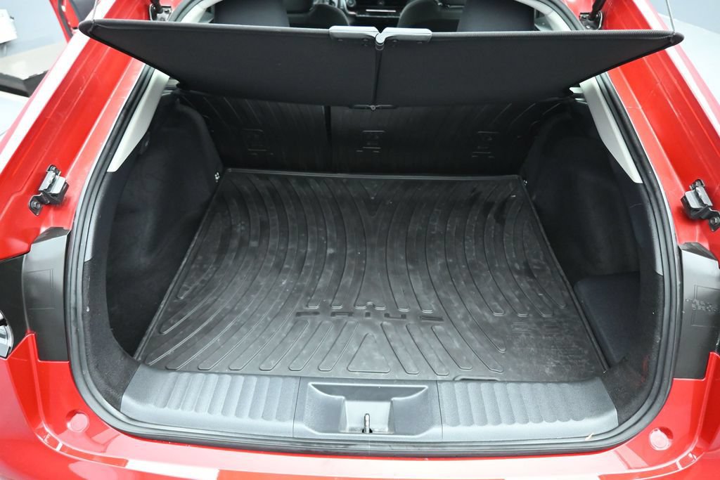 Used 2023 Toyota Prius Prime FWD image 19