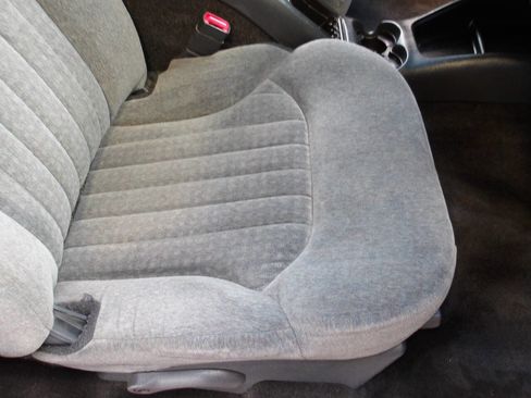 Used 2002 Chevrolet Blazer LS w/ Preferred Equipment Group image 19