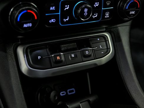 Used 2021 GMC Acadia SLT w/ Premium Package AWD/4WD image 25