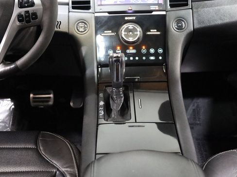 Used 2013 Ford Taurus SHO image 57