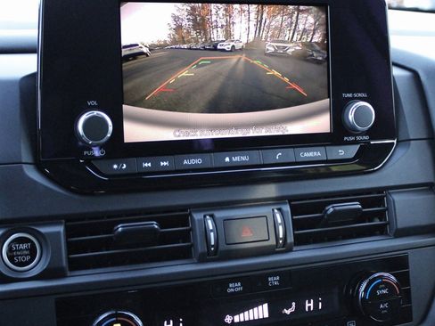 Certified 2024 Nissan Pathfinder S image 37