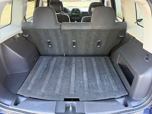 Used 2012 Jeep Patriot Sport FWD image 18