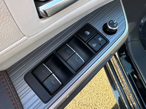 Used 2024 Toyota Sienna XSE image 24