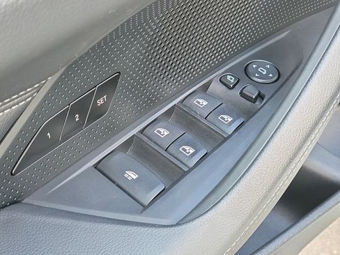 Used 2024 BMW 430i Convertible RWD image 17