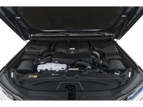 Used 2025 Lexus GX 550 w/ Accessory Package (Z1) image 11