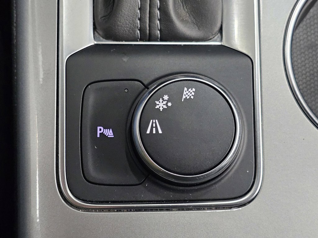 Used 2020 Chevrolet Blazer LT FWD image 23