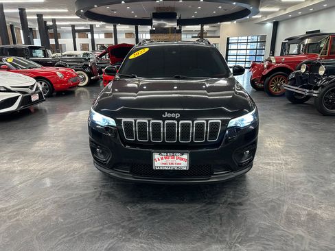 Used 2022 Jeep Cherokee Latitude Lux w/ Sun & Sound Group image 2