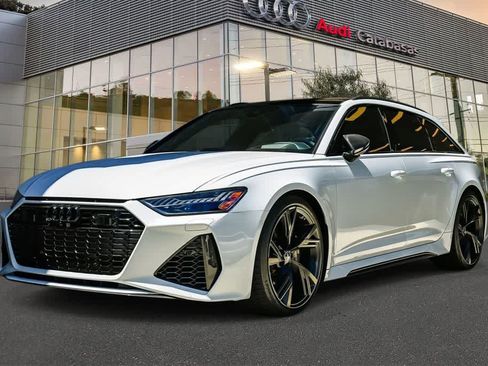 Used 2022 Audi RS 6 w/ Carbon Optic Package AWD/4WD image 1