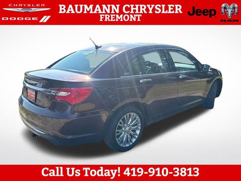 Used 2012 Chrysler 200 Limited FWD image 6