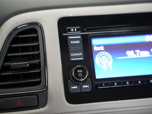 Used 2018 Honda HR-V LX image 22