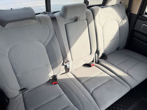Used 2019 RAM 1500 Big Horn AWD/4WD image 18