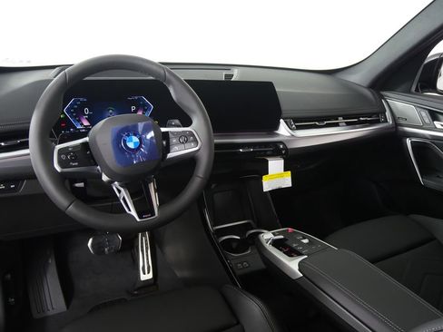 Used 2026 BMW X1 xDrive28i w/ Technology Package image 18