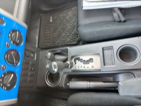 Used 2007 Toyota FJ Cruiser 4WD image 13