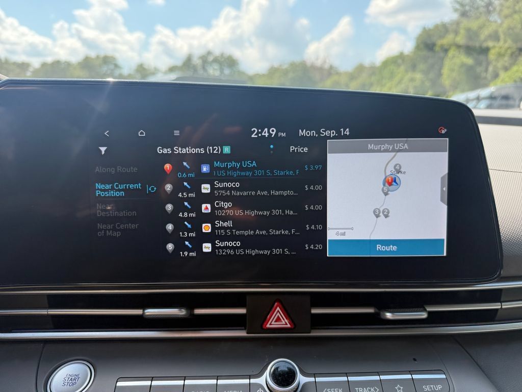 Used 2025 Hyundai Elantra SEL FWD image 31