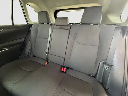 Used 2021 Toyota RAV4 LE AWD/4WD image 15