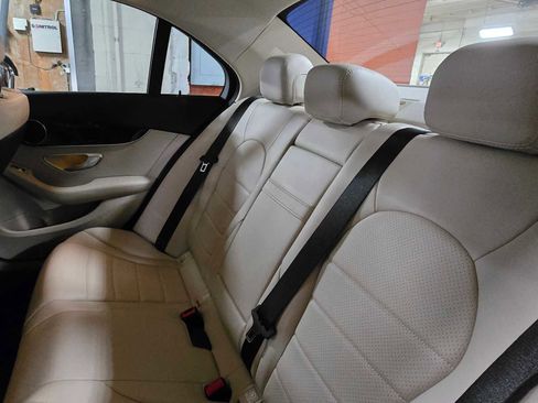 Used 2017 Mercedes-Benz C 300 Sedan image 17