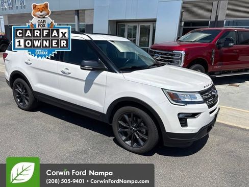 Used 2018 Ford Explorer XLT w/ Equipment Group 202A AWD/4WD image 4