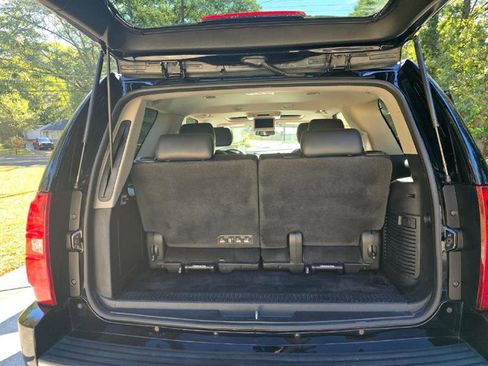 Used 2013 Chevrolet Tahoe LTZ image 29