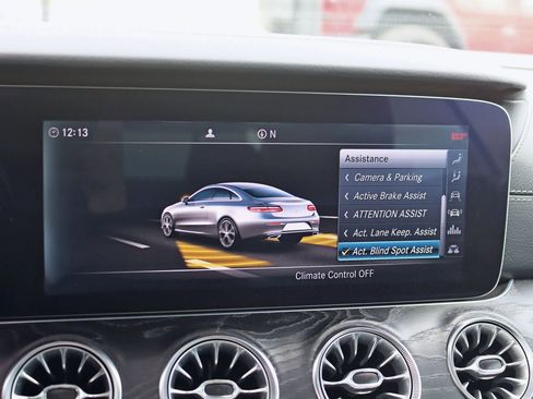 Used 2018 Mercedes-Benz E 400 4MATIC Coupe image 31