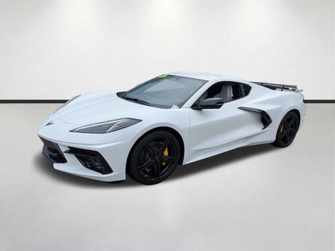 Used 2026 Chevrolet Corvette Stingray Coupe RWD image 8