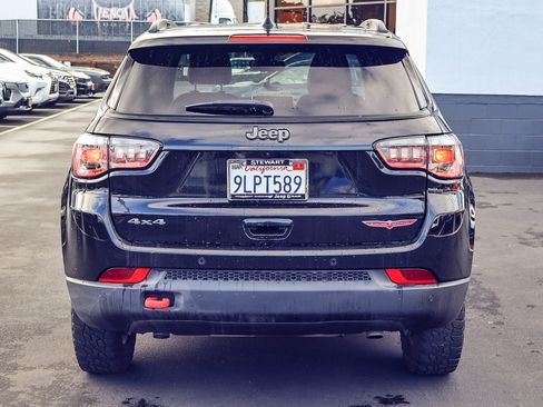 Used 2024 Jeep Compass Trailhawk image 21