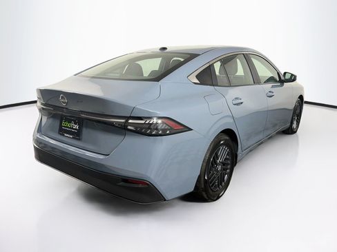 Used 2026 Nissan Sentra SV w/ Floor Mat Package FWD image 9