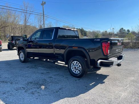 Used 2022 GMC Sierra 2500 SLE w/ SLE Convenience Package image 5