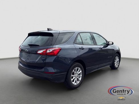 Used 2019 Chevrolet Equinox LS FWD image 6