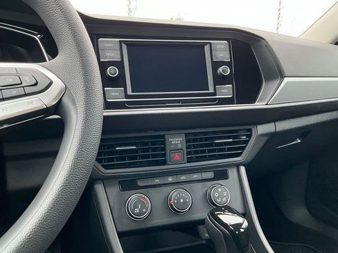 Certified 2023 Volkswagen Jetta S image 17