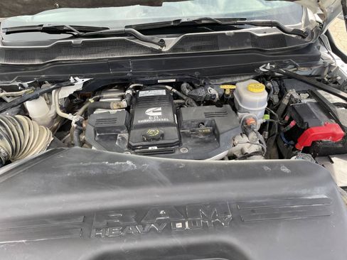 Used 2024 RAM 3500 SLT w/ Quick Order Package 2YG SLT AWD/4WD image 32