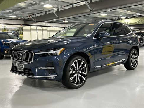 Certified 2023 Volvo XC60 B5 Ultimate w/ Climate Package AWD/4WD image 5
