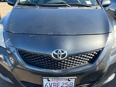 Used 2012 Toyota Yaris Sedan image 9