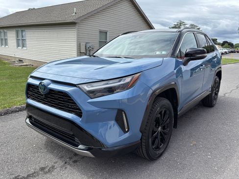 Used 2024 Toyota RAV4 XSE w/ Advanced Technology Package AWD/4WD image 8