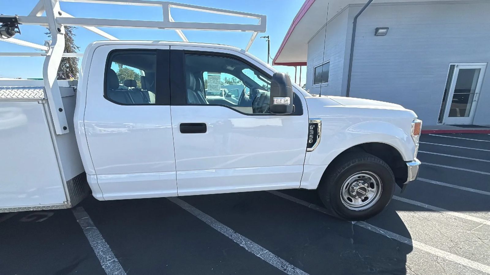 Used 2020 Ford F350 XL w/ Power Equipment Group RWD image 8