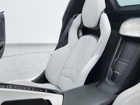 Used 2022 Chevrolet Corvette Stingray Preferred Conv w/ Chrome Exterior Badge Package image 22