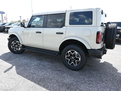 New 2026 Ford Bronco Outer Banks AWD/4WD image 7