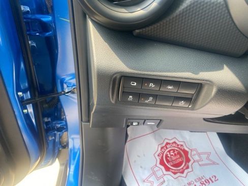New 2025 Nissan Kicks Play S image 19