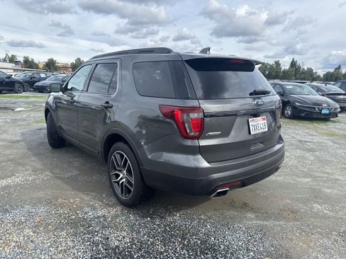 Used 2017 Ford Explorer Sport w/ Equipment Group 401A image 7