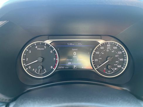 Used 2025 Nissan Sentra SV FWD image 16