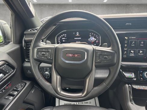 Used 2024 GMC Sierra 1500 AT4 w/ Technology Package image 25