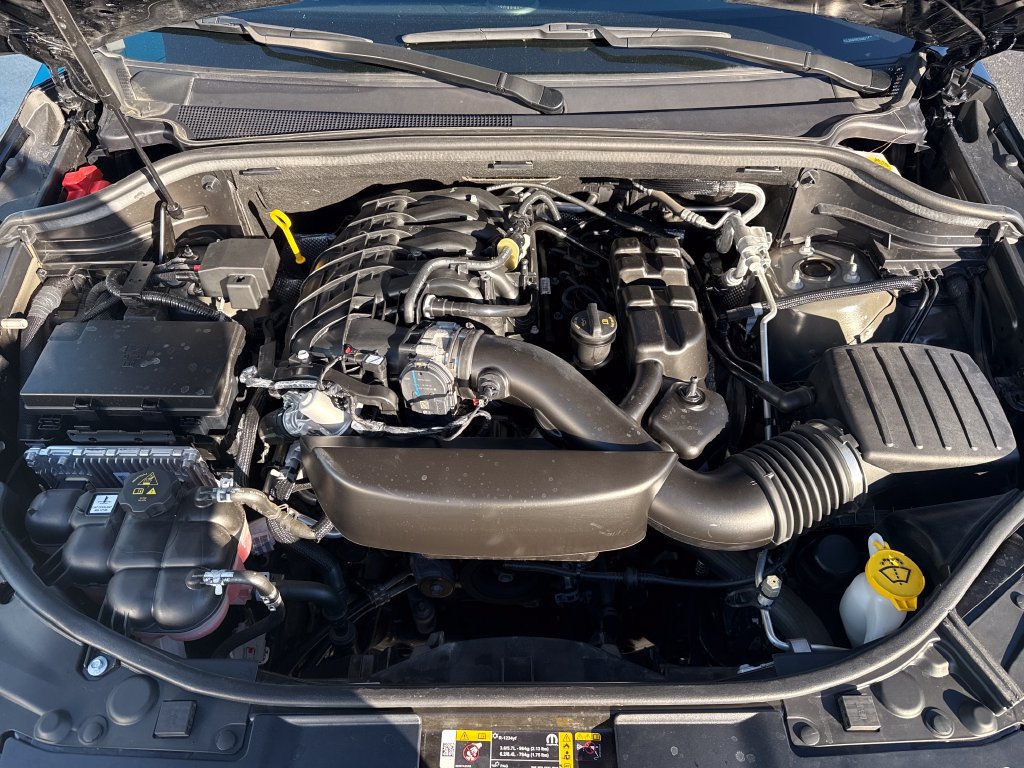 Used 2025 Dodge Durango GT AWD/4WD image 28