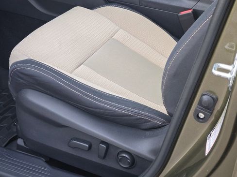 Used 2022 Subaru Outback Premium w/ Popular Package #1 image 32