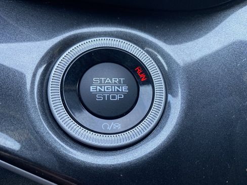 Used 2023 Jeep Grand Cherokee L Laredo image 32