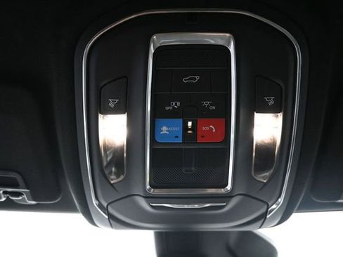Used 2025 Jeep Grand Cherokee Altitude AWD/4WD image 24