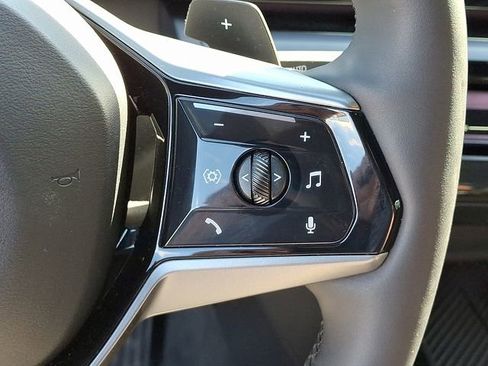 Used 2025 BMW 540i xDrive 540i xDrive image 28