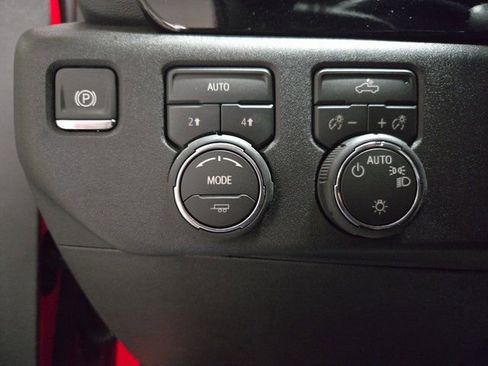 New 2026 Chevrolet Silverado 1500 LT image 26